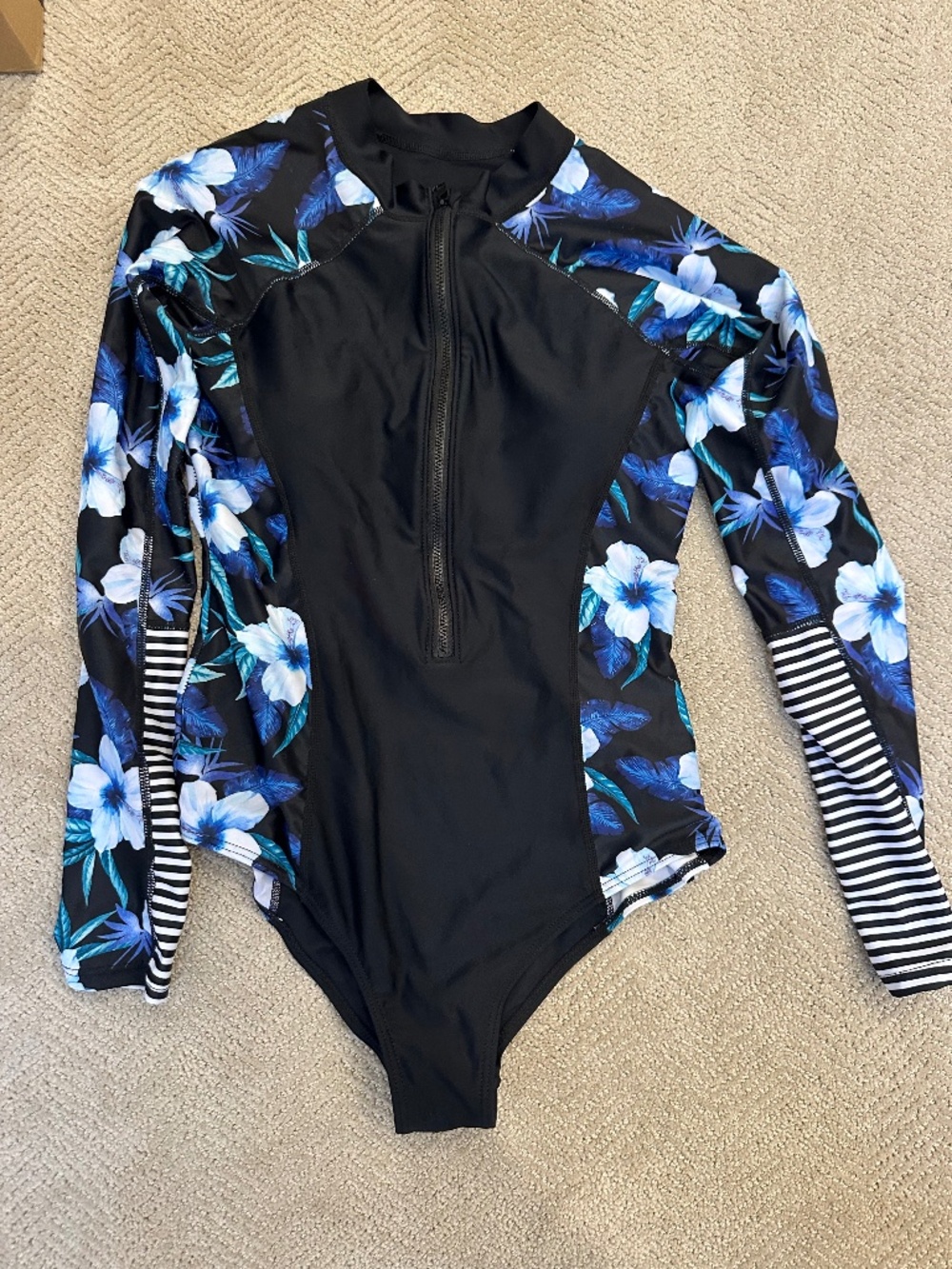Swimsuit M